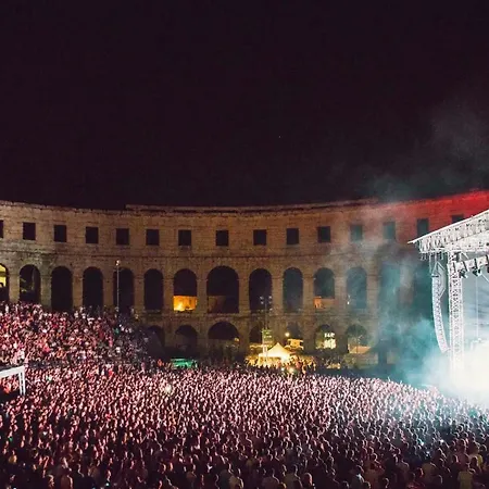 Διαμέρισμα Katarina *